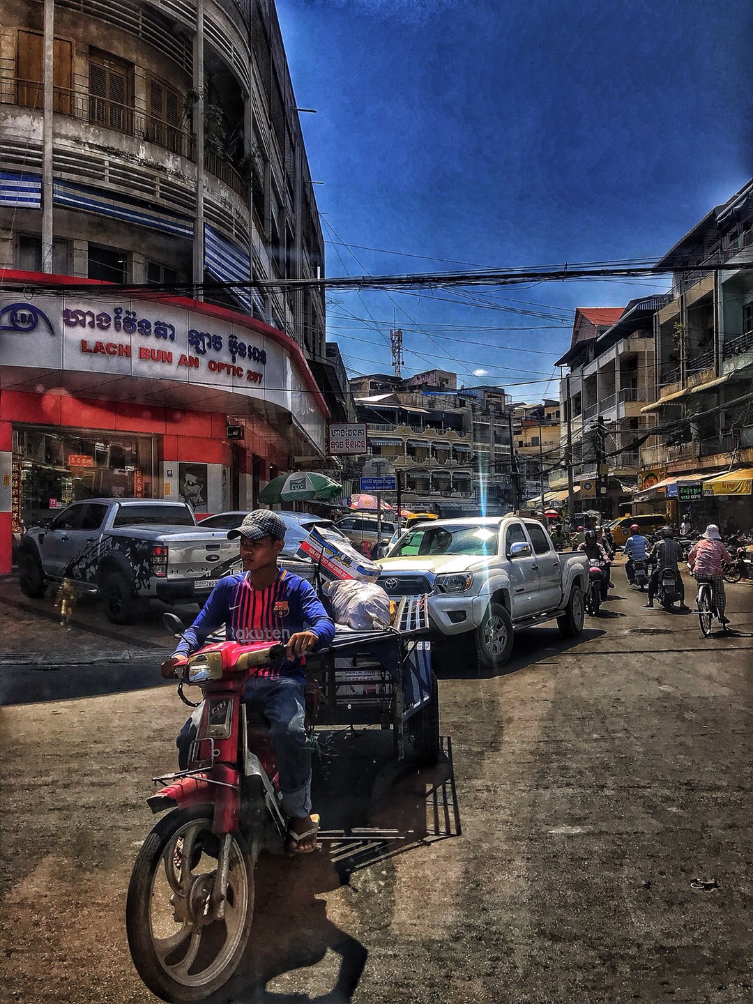手机拍摄 摄于柬埔寨金边 snapseed后期渲染